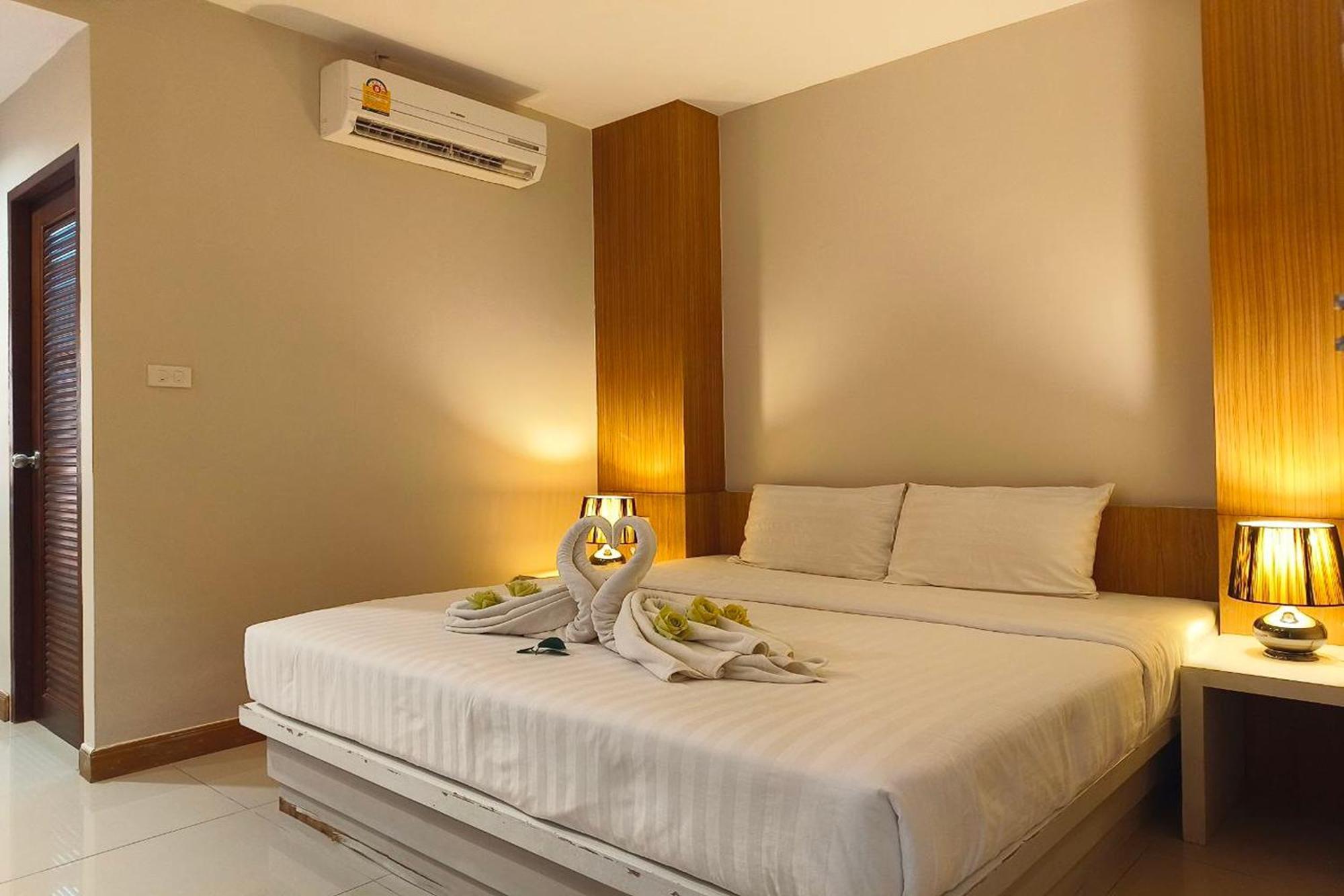 The Little Nest Phuket Hotel Exterior photo
