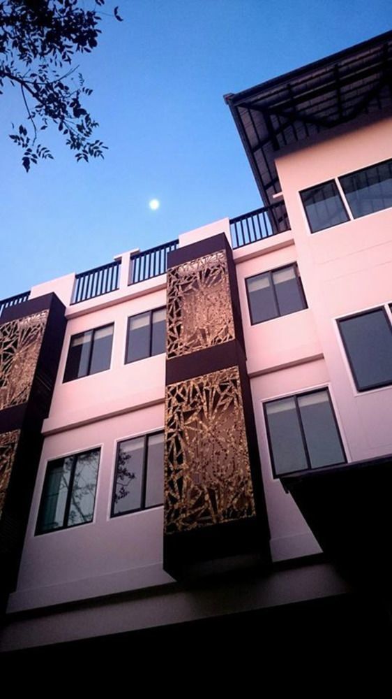 The Little Nest Phuket Hotel Exterior photo