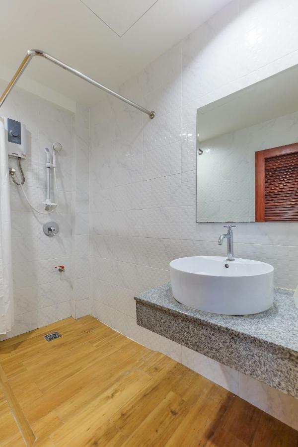 The Little Nest Phuket Hotel Exterior photo